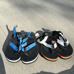 Teva Sandra’s - lot of 2